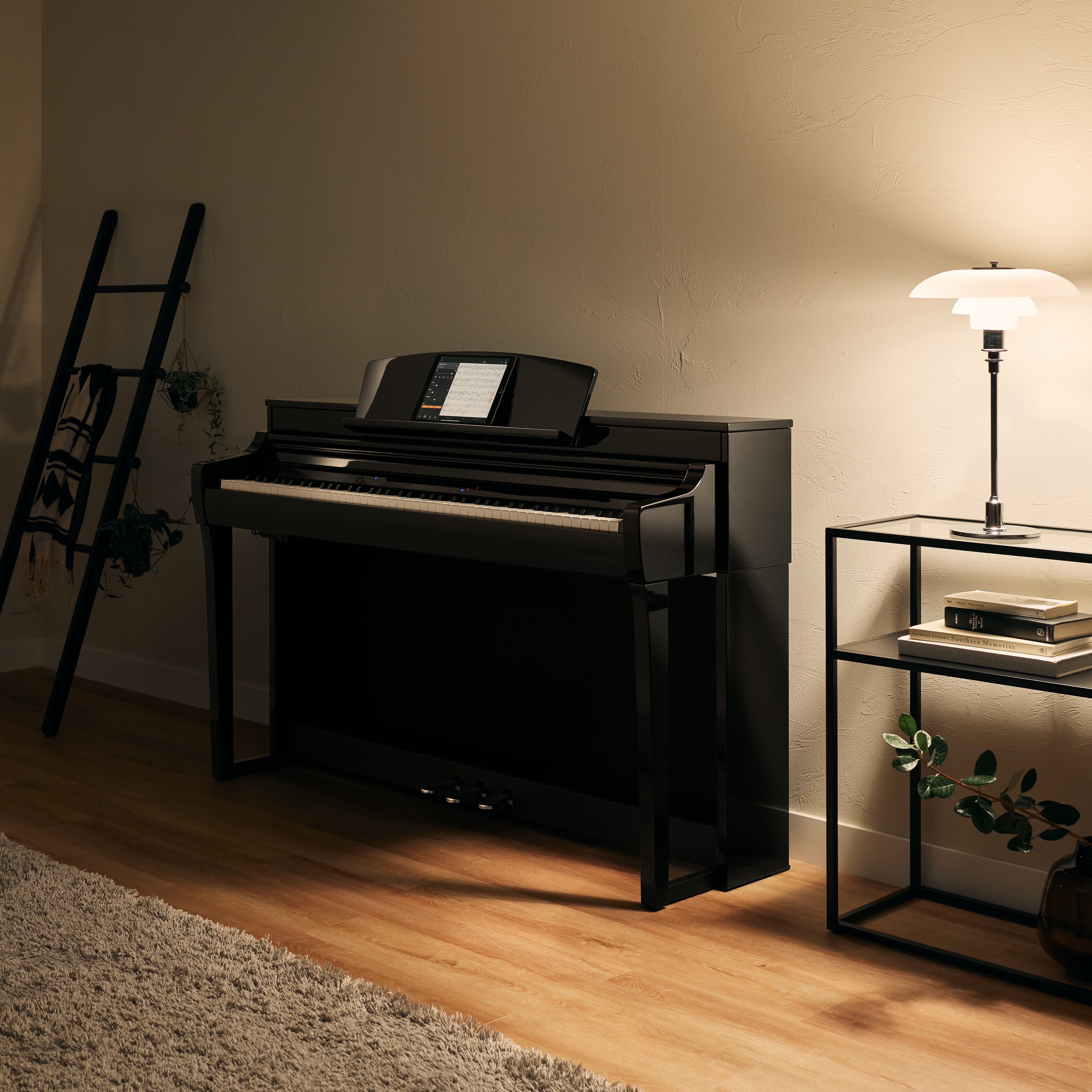 CSP255PE_lifestyle_1080-1080px