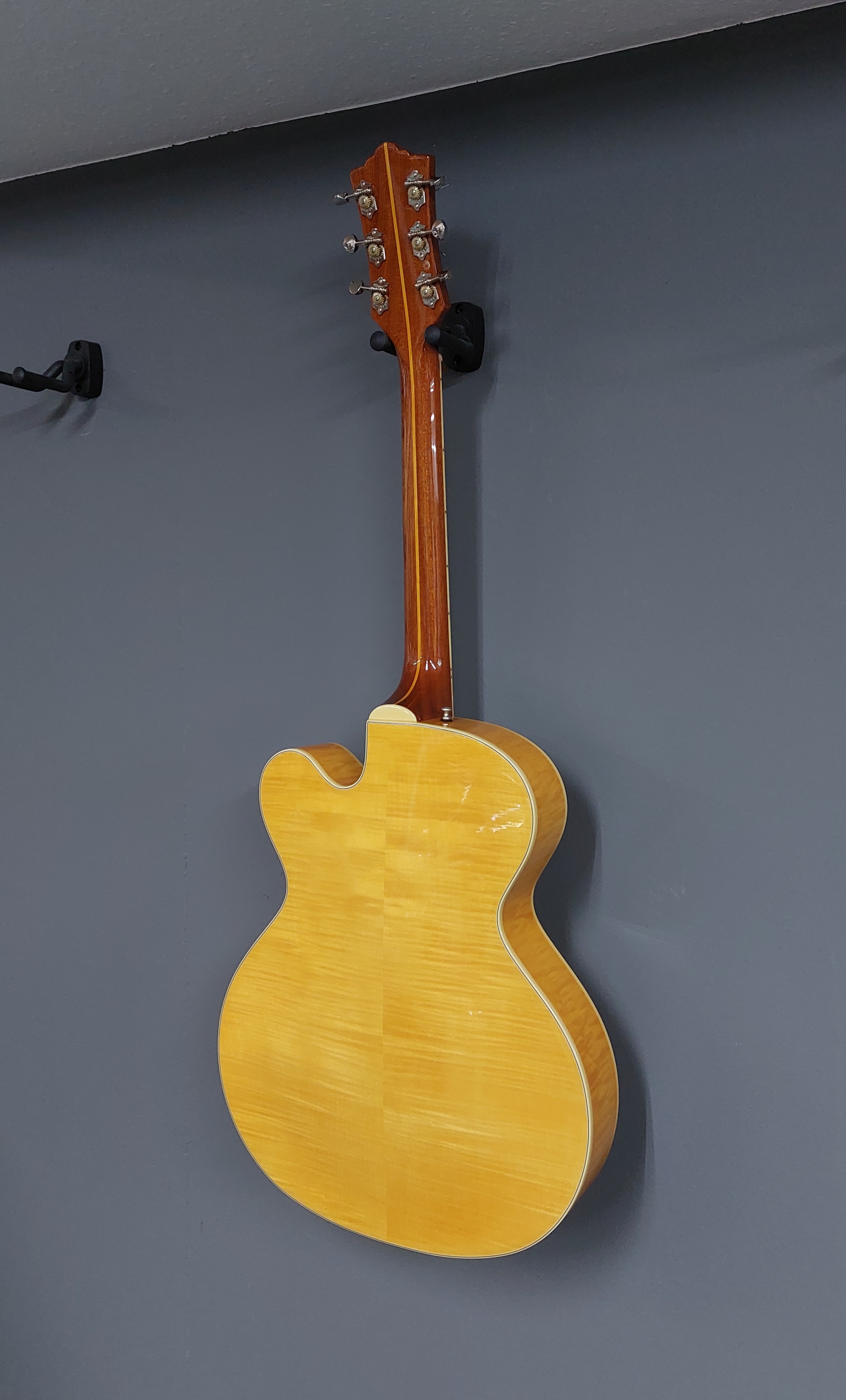 Guild A150 3